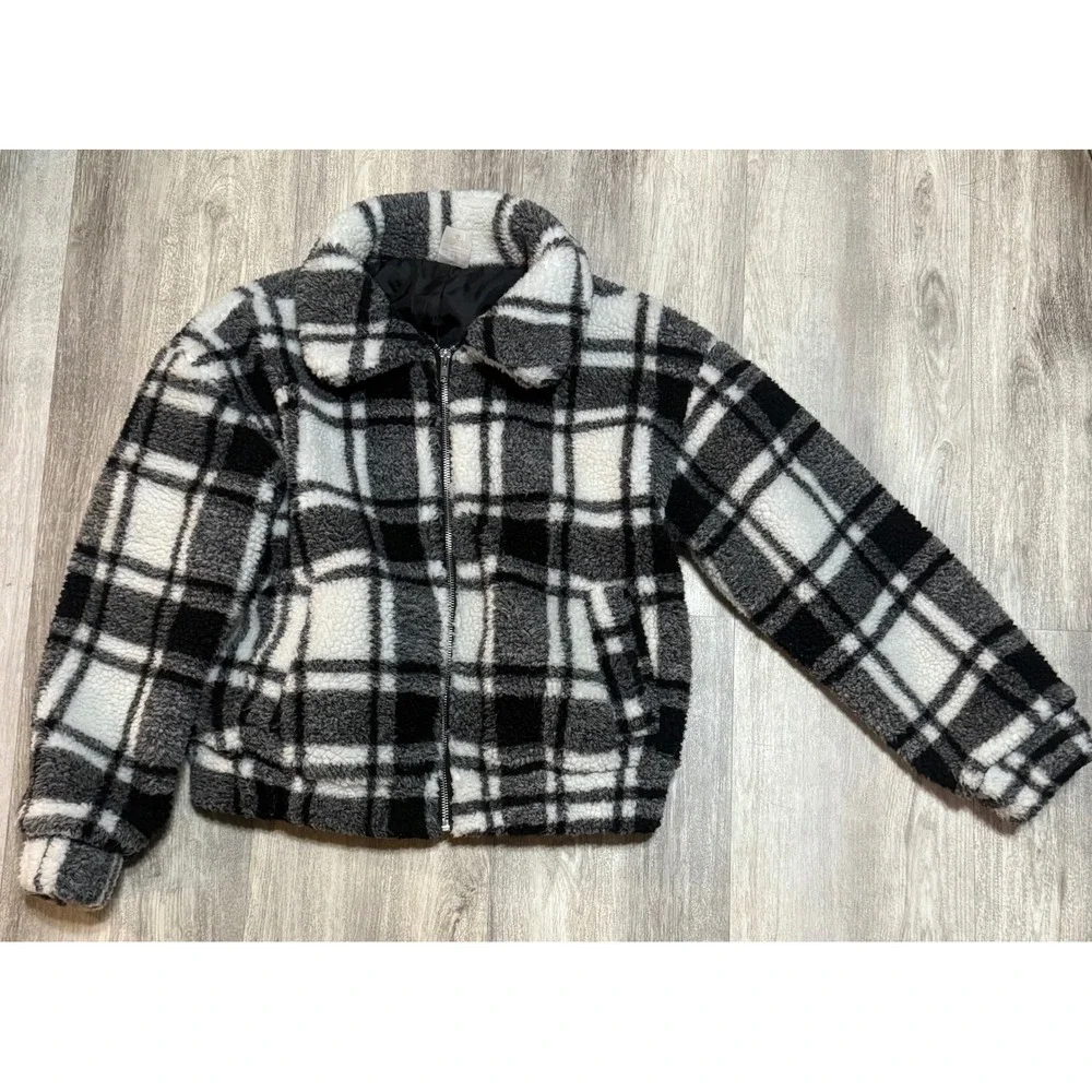 No Boundaries Womens Sherpa Jacket Black White Plaid Zip Front Small - Picture 1 of 3